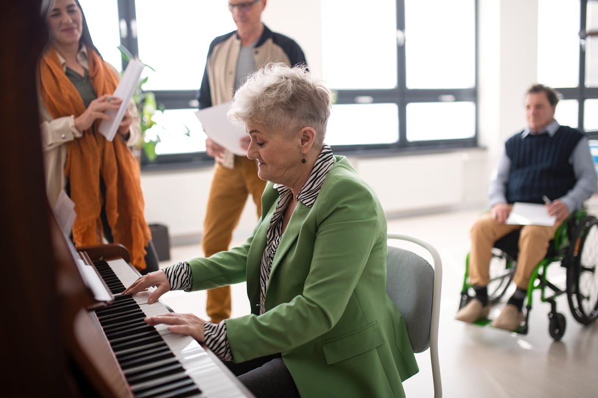 Music and singing-creative activities for seniors